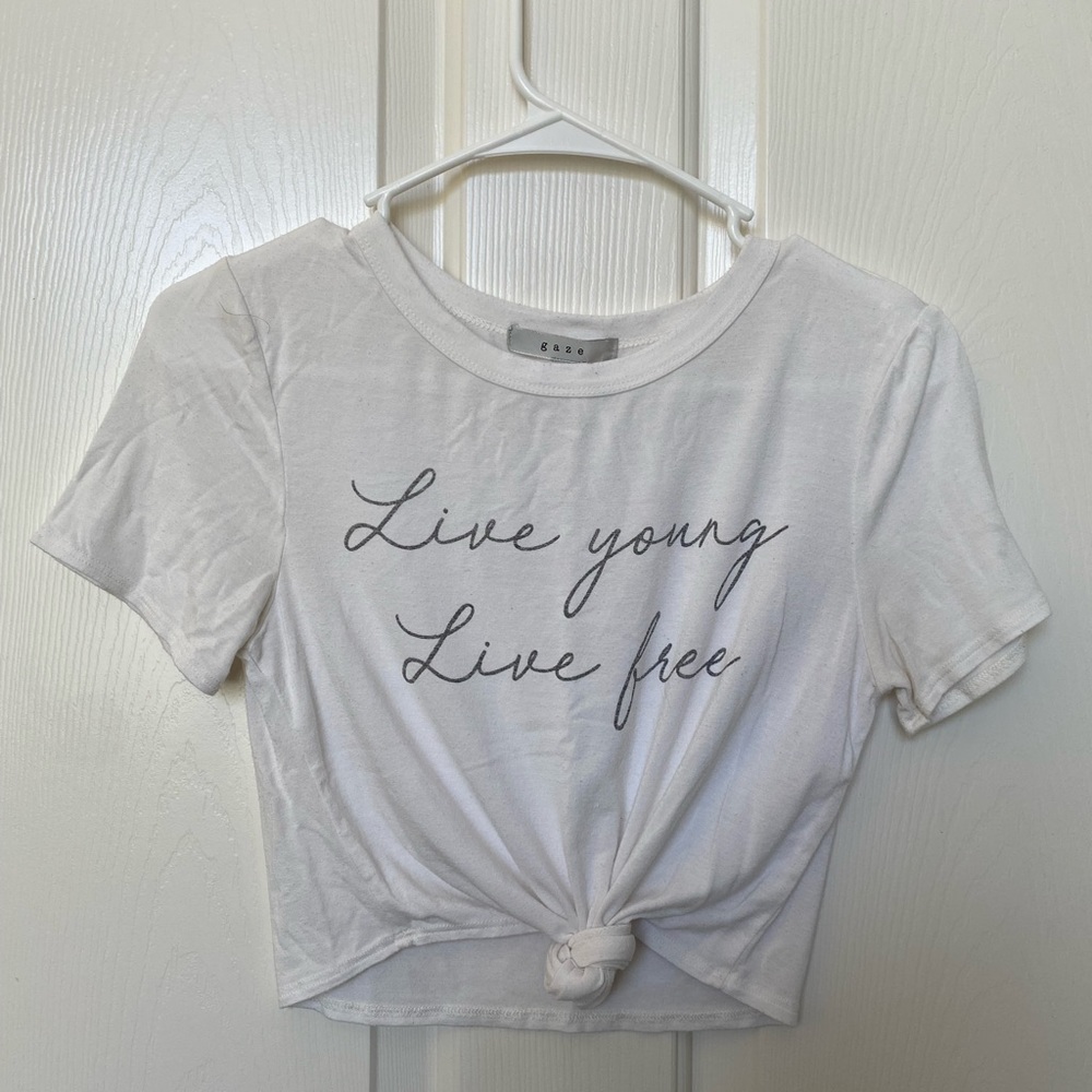 adorable white tie top!